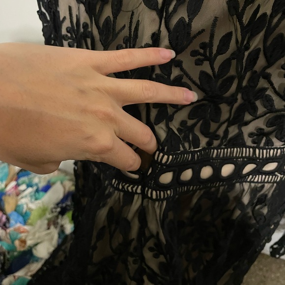 Tan n black dress - Picture 5 of 8